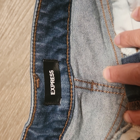 Express Midrise Boyfriend Jeans - Picture 2 of 6